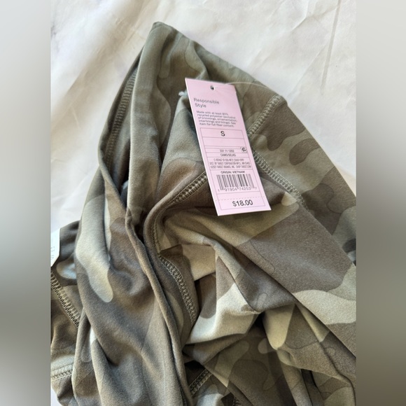 SALE🔥WILD FABLE camp high rise leggings ✨ - Picture 4 of 12